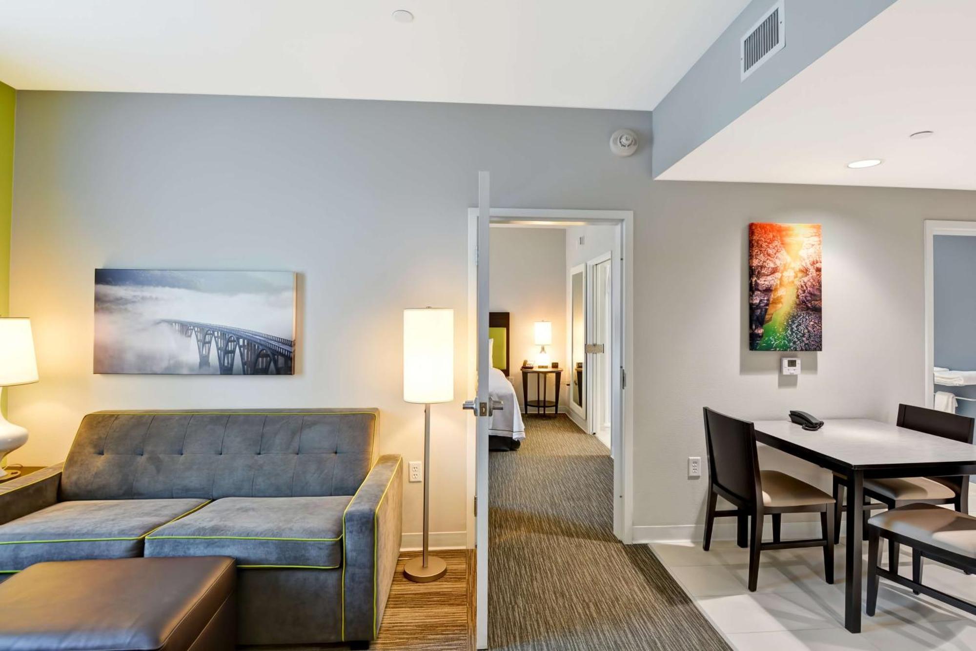 Hotel Home2 3*